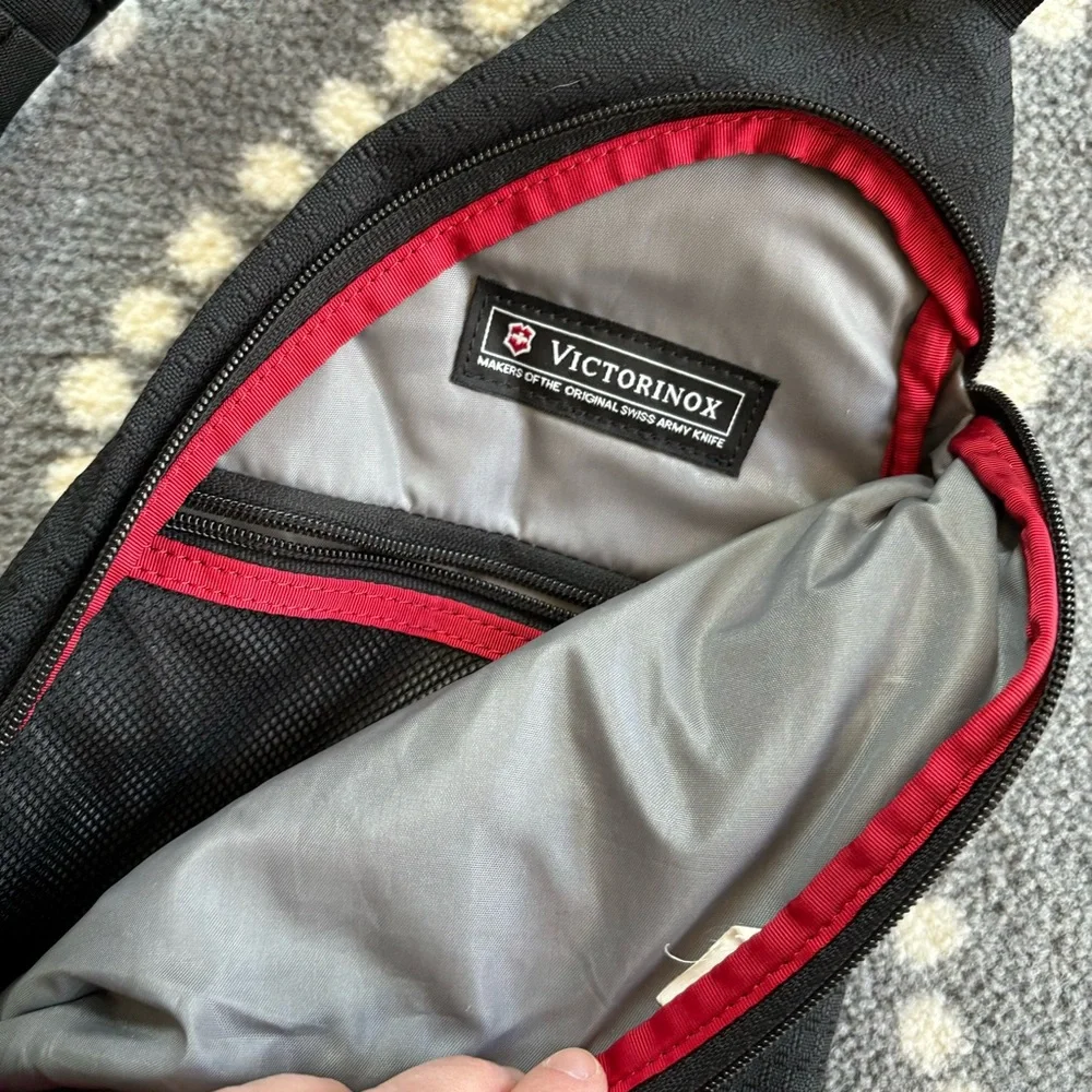 Victorinox Black Crossbody Sling Bag - Picture 4 of 11